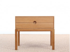 Petite commode scandinave ou chevet en chêne modèle 384