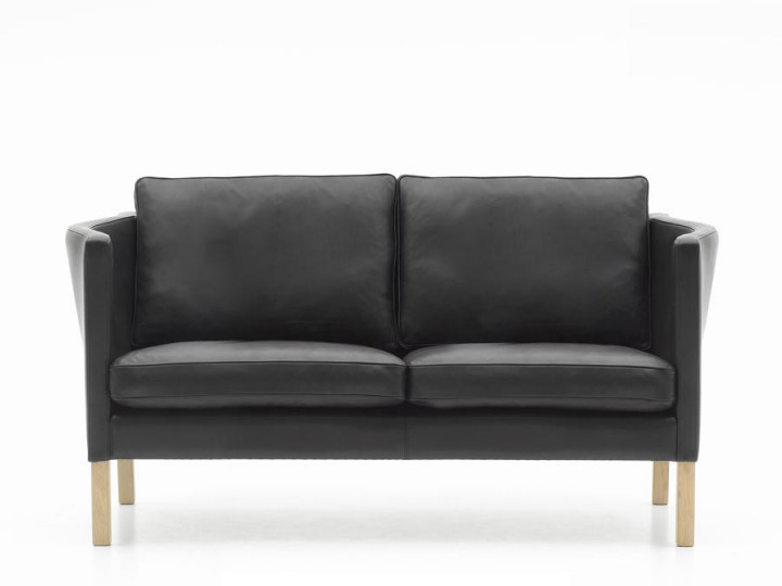 Mid-Century Modern scandinavian sofa by Arne Vodder AV 59 2,5 seats new release.