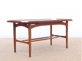 Mid-Century  modern  coffee table in  teak 