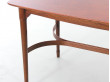 table basse scandinave en noyer