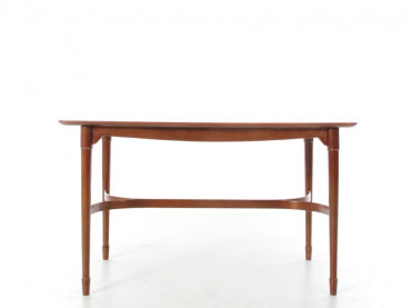 table basse scandinave en noyer