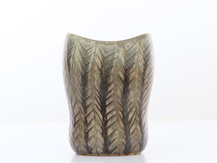 Céramique scandinave. Vase à écailles de serpent