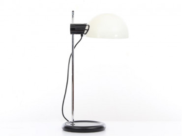 Mid-Century Modern italian  lamp by Harvey Guzzini