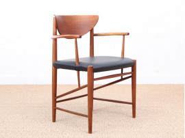 Mid-Century Modern Danish pair of armchairs in teck model 317 by Hvidt & Mølgaard Nielsen