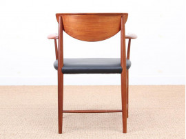 Mid-Century Modern Danish pair of armchairs in teck model 317 by Hvidt & Mølgaard Nielsen