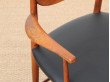 paire de fauteuils scandinaves en teck et cuir modele 317 