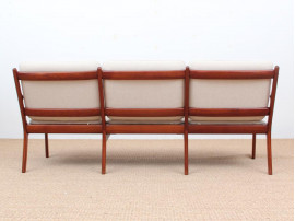 Banquette scandinave 3 places modèle PJ112 en teck. 