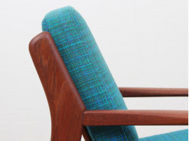 Paire de fauteuils scandinaves Modèle  GE 88 en teck (Revêtement au choix)