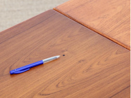 Mid-Century modern dining table in teak by Borge Mogensen, 6/10 seats. 