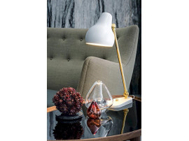 Lampe de table scandinave VL38. Edition neuve