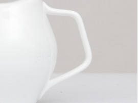 Mid-Century  modern scandinavian teapot model FJ Essence by Finn Juhl. New realese.