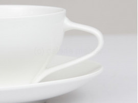 Mid-Century  modern scandinavian Tea Cup & Saucer model FJ Essence by Finn Juhl. New realese.