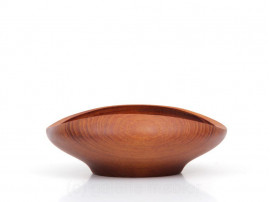 FJ Bowl in teak by Finn Juhl. New realese.