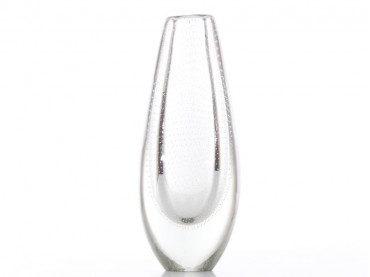 Gunnel Nyman Glass Vase by Nuutajärvi in Finland. Perfect condition. Signed. 