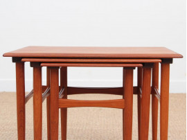 3 tables gigognes scandinaves en teck.