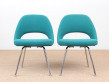 Mid-Century  modern scandinavian pair of executive chairs by Eero Saarinen for Knoll