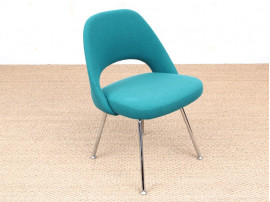 Mid-Century  modern scandinavian pair of executive chairs by Eero Saarinen for Knoll