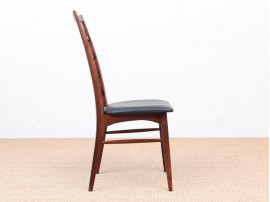 Suite de 4 chaises scandinaves en palissandre de Rio modèle Lis