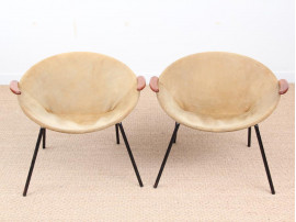 Mid-Century  modern scandinavian pair of balloon chairs by Hans Olsen