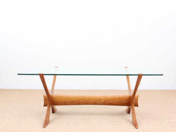 Mid-Century  modern scandinavian coffee table in glass by Illum Wikkelsø 