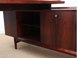 Mid-Century  modern scandinavian large desk in Rio rosewood by Arne Vodder for Sibast Furniture