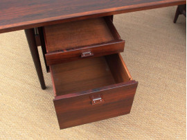 Mid-Century  modern scandinavian large desk in Rio rosewood by Arne Vodder for Sibast Furniture