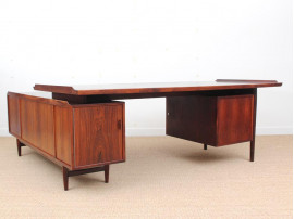 Mid-Century  modern scandinavian large desk in Rio rosewood by Arne Vodder for Sibast Furniture