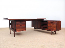 Mid-Century  modern scandinavian large desk in Rio rosewood by Arne Vodder for Sibast Furniture