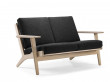 Jeu de coussins, assise et dossier, pour canapé 2 places Getama GE 290 de Hans Wegner. 