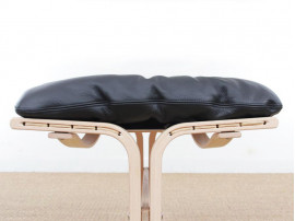 Mid modern century Siesta Classic foot stool by Ingmar Relling. New edition.