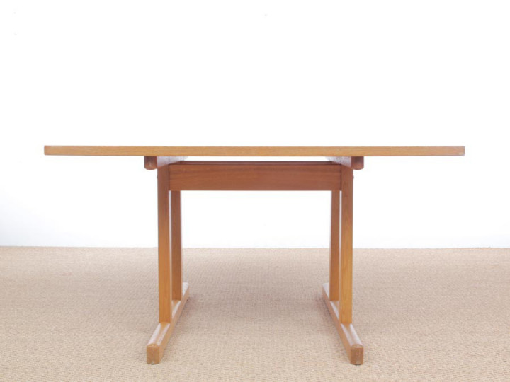 Table de repas scandinave en chêne massif Modèle Shaker 6287