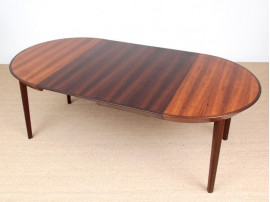 Mid-Century modern scandinavian round dining table in Rio rosewood 6/10 seats