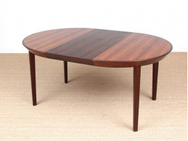 Mid-Century modern scandinavian round dining table in Rio rosewood 6/10 seats