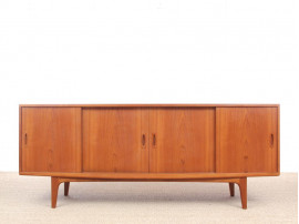 Mid-Century modern scandinavian side bord in teak by H.P. Hansen