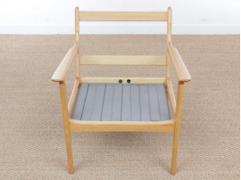 Fauteuil scandinave en érable modele PJ 112