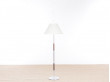 Lampadaire scandinave en palissandre de Rio et aluminium.