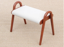 Mid-Century  modern scandinavian foot stool in teak by Vilhelm Lauritzen