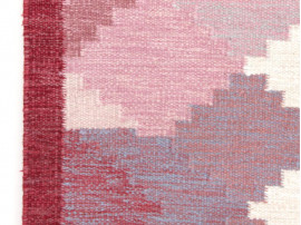 Swedish Rolakan carpet hand woven wool. 280 x 200 cm.