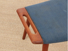 Mid-Century  modern scandinavian "papa bear" stool AP-29 by Hans Wegner for AP Stolen. 