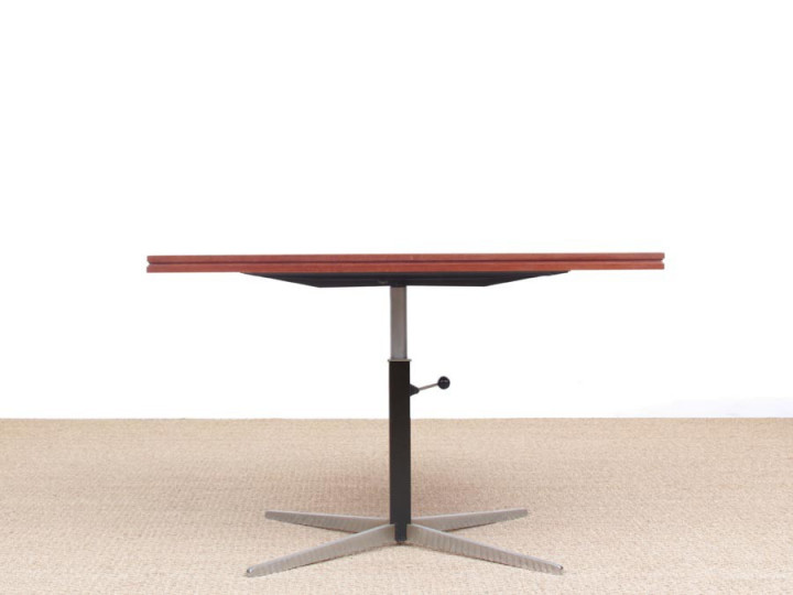 Mid-Century  modern ajustable coffe/dining table in teak by Wilhelm Renz