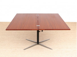 Table basse ou de repas modulable en teck. 2/4 personnes