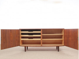 Buffet bas scandinave ou petite enfilade en palissandre de Rio