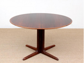 Mid-Century  modern scandinavian round dining table in Rio rosewood 6/10 seat