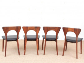 Suite de 4 chaises scandinaves en palissandre de Rio, Modèle Peter 