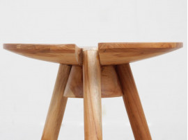 Tabouret scandinave tripode en teck.