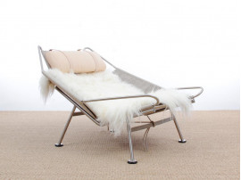 Lounge chair Flag Halyard PP 225 by Hans Wegner new edition