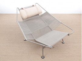 Lounge chair Flag Halyard PP 225 by Hans Wegner new edition