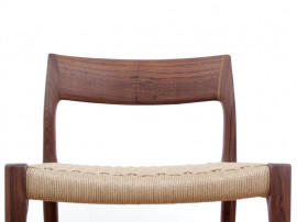 Tabouret de bar scandinave modèle 77. H 69 cm ou 77 cm