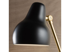 Lampe de table scandinave VL38 noitre. Edition neuve