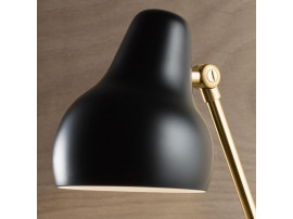 lampadaire scandinave VL38 noire. Edition neuve